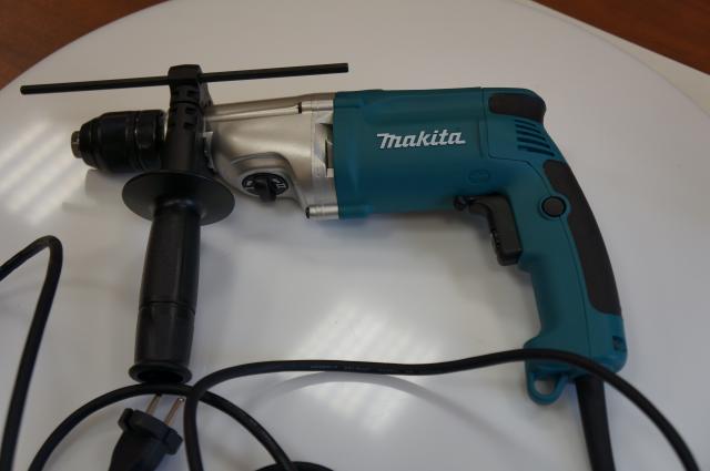 Дрель ударная Makita HP 2051